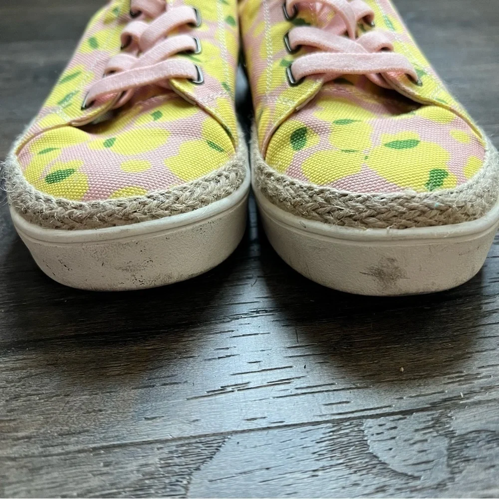 Spenco Women’s Pink and Yellow Lemon Malibu Lace Orthotic Sneakers 7.5